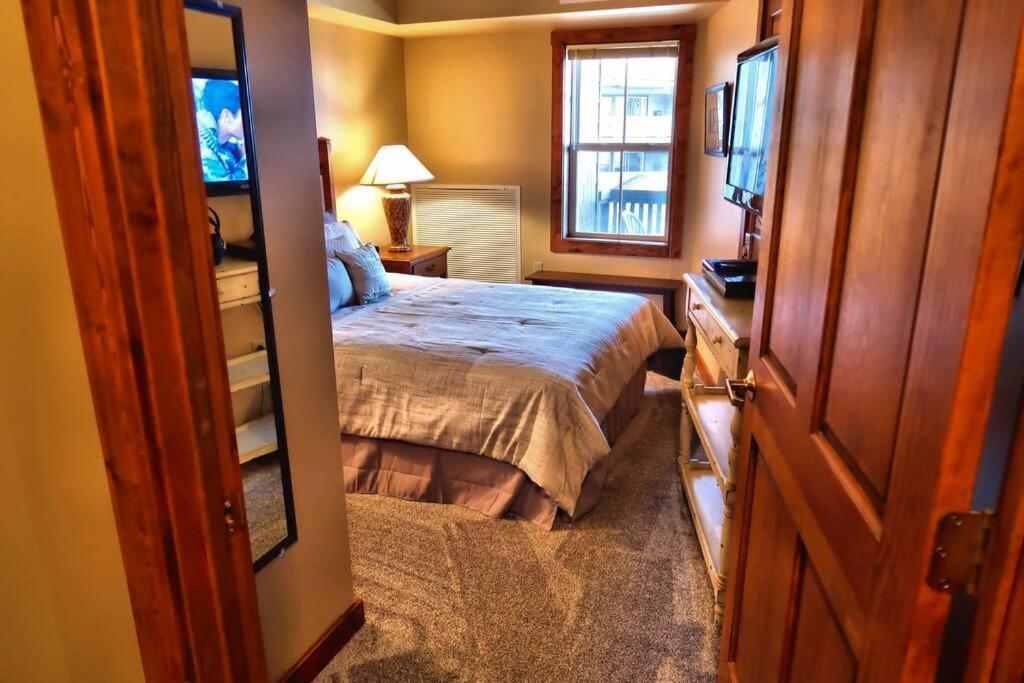 Snowshoe Mountain Retreat! Ski In And Out! Екстер'єр фото